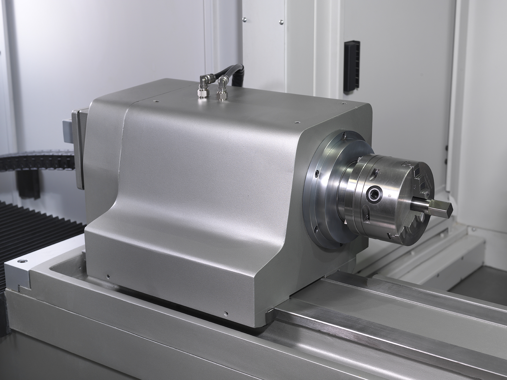 CNC cylindrical grinding machine 