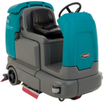 Compact battery-powered rider scrubber :: TENNANT T12