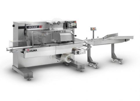 Flow pack wrapping machine ULMA OCEAN