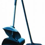 Foldable dust pan with broom :: RESSOL Ref. 04717