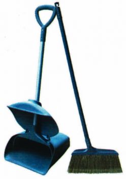 Foldable dust pan with broom RESSOL Ref. 04717