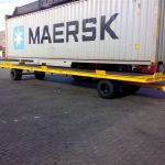Industrial trailer for handling containers :: DTA