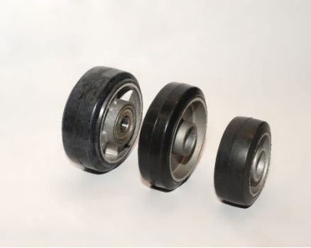 Rubber wheels for self-propelled trailers CARMELO Ruedas Goma 100 RG100F (RuedaGoma Diam. Fija/Girat)