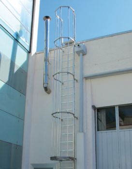 Vertical safety ladder FARAONE SVS